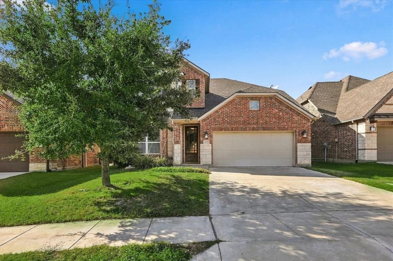 15529 Pioneer Bluff Trail, Fort Worth TX 76262 - Photo 5
