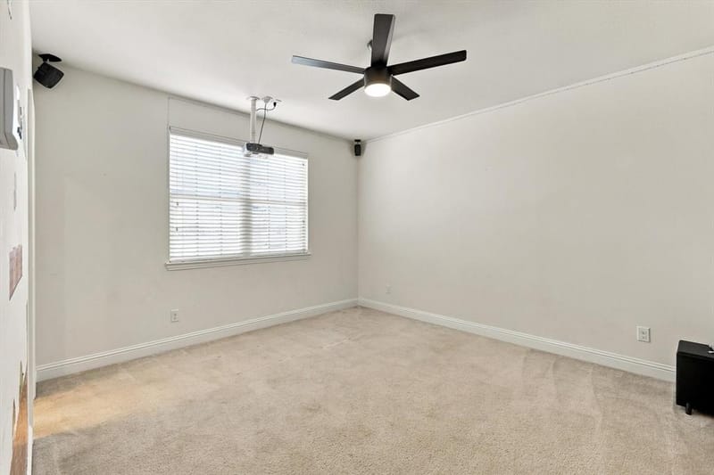 15529 Pioneer Bluff Trail, Fort Worth TX 76262 - Photo 30