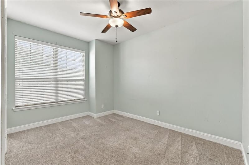 15529 Pioneer Bluff Trail, Fort Worth TX 76262 - Photo 14