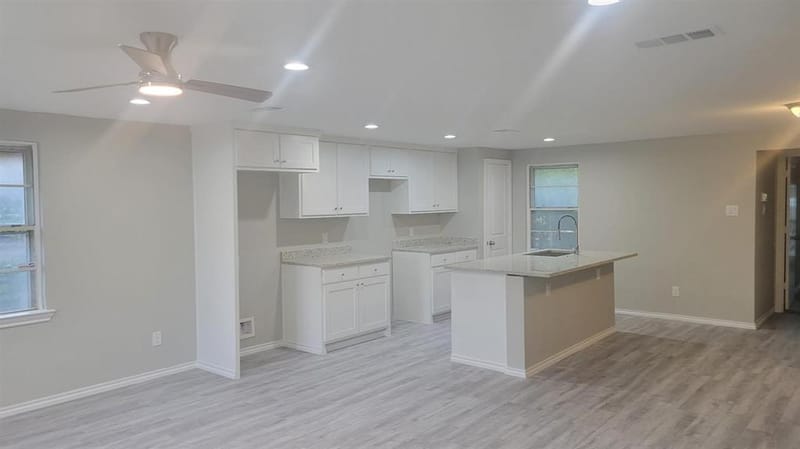 707 Korgan Street, Dallas TX 75216 - Photo 2
