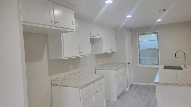 707 Korgan Street, Dallas TX 75216 - Photo 5