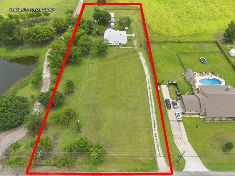 698 Hackberry Road, Van Alstyne TX 75495 - Photo 5