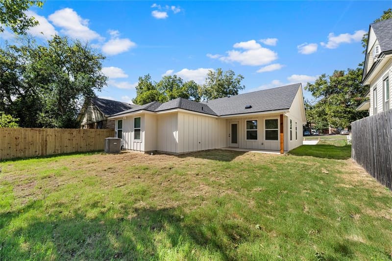 1912 Morrow Avenue, Waco TX 76707 - Photo 17