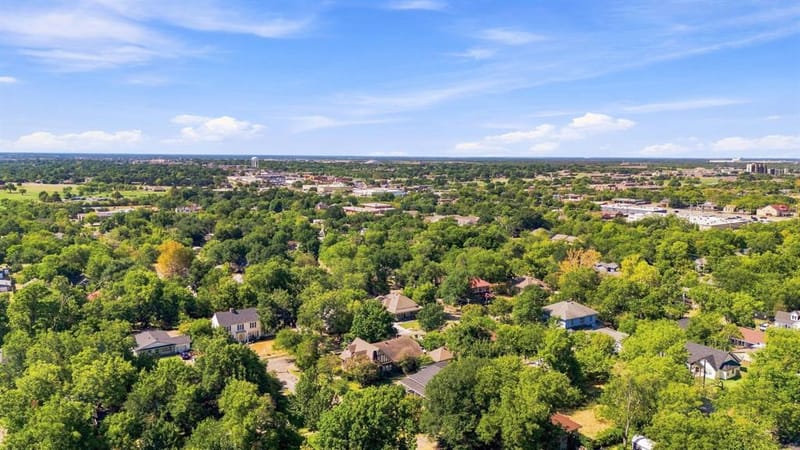 2115 Walworth Street, Greenville TX 75401 - Photo 5