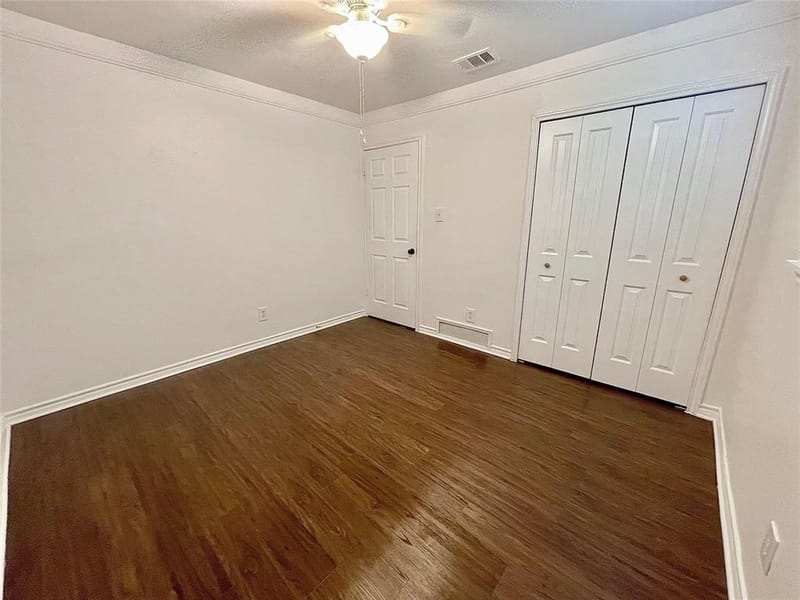 1305 W Spring Creek Parkway, Plano TX 75023 - Photo 10
