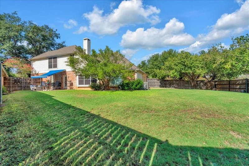 305 Moss Hill Road, Irving TX 75063 - Photo 32