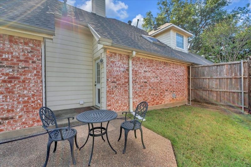 305 Moss Hill Road, Irving TX 75063 - Photo 34