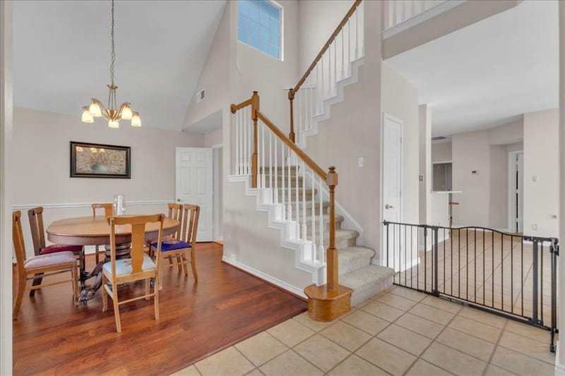305 Moss Hill Road, Irving TX 75063 - Photo 10