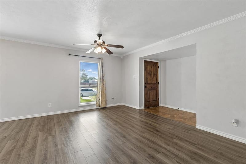 7319 Blackwillow Lane, Dallas TX 75249 - Photo 6