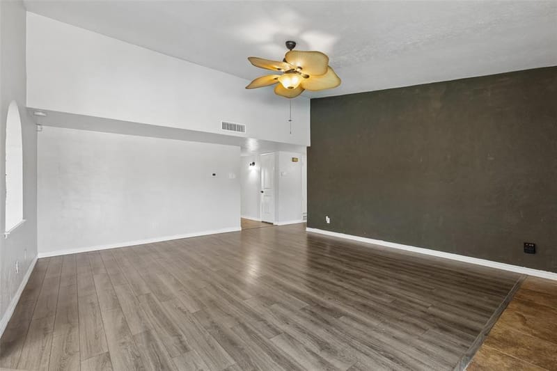 7319 Blackwillow Lane, Dallas TX 75249 - Photo 11