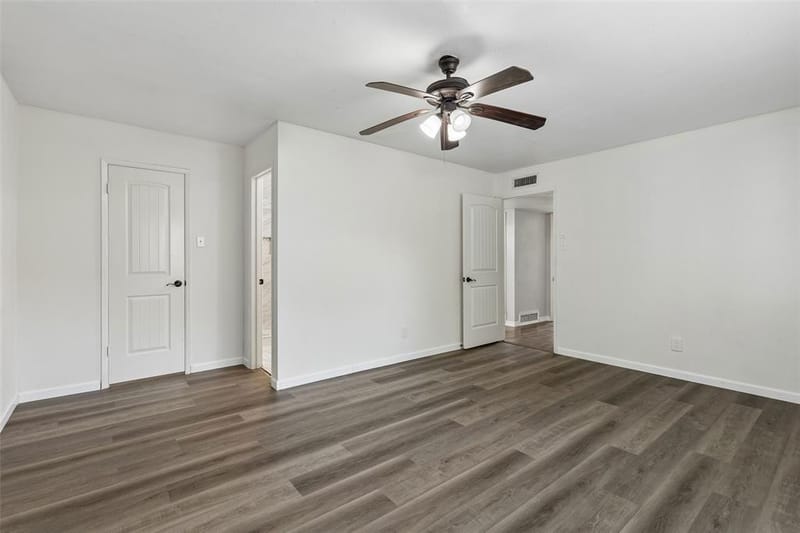 7319 Blackwillow Lane, Dallas TX 75249 - Photo 21