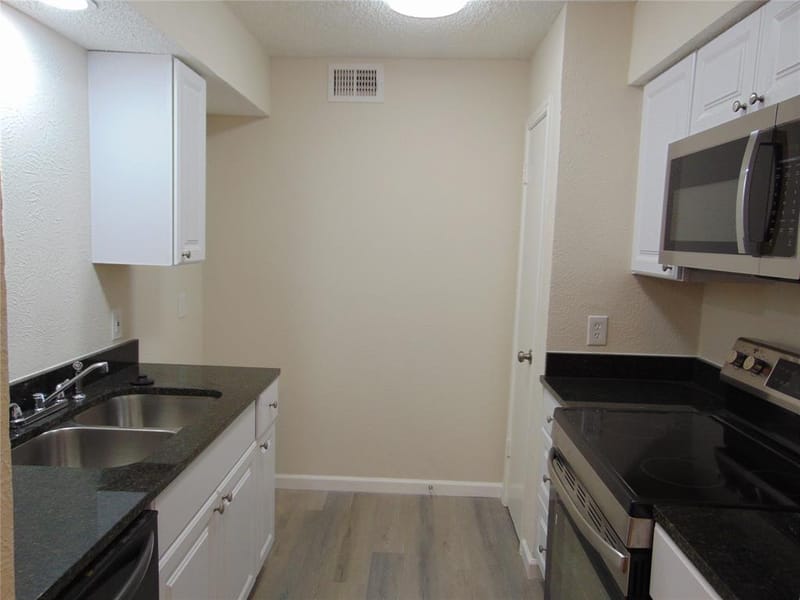 8109 Skillman Street # 1008, Dallas TX 75231 - Photo 12