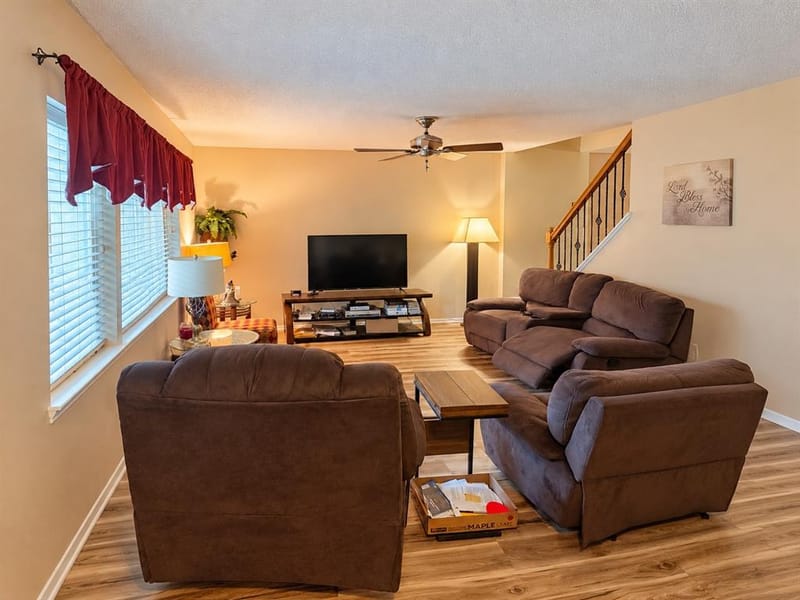 440 Westview Terrace, Arlington TX 76013 - Photo 2