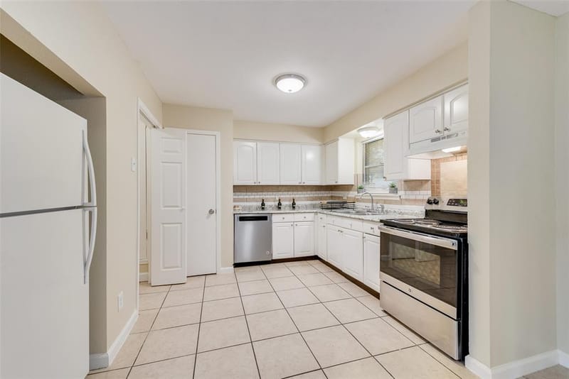 727 Sara Drive, Mesquite TX 75149 - Photo 3