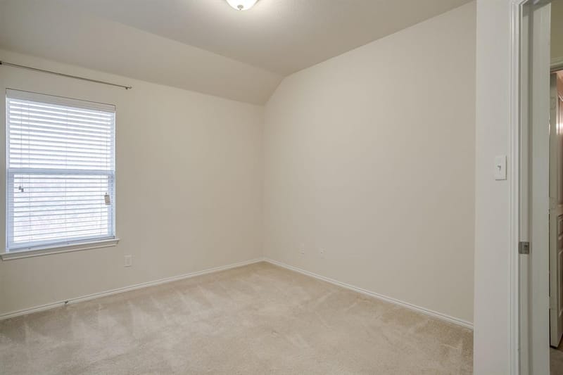 637 Brooks Street, Crowley TX 76036 - Photo 31