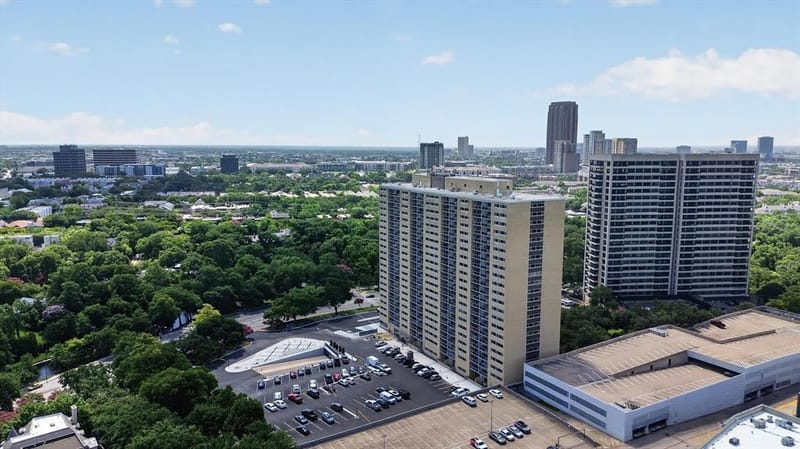 3883 Turtle Creek Boulevard # 914, Dallas TX 75219 - Photo 5