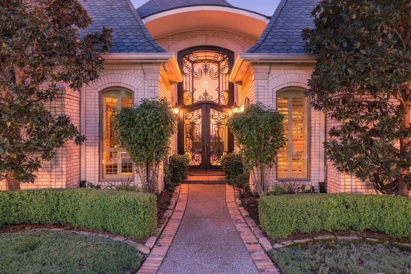 2711 Meadowview Drive, Colleyville TX 76034 - Photo 2
