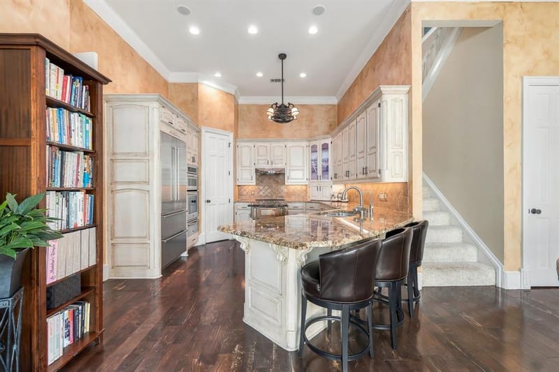 2711 Meadowview Drive, Colleyville TX 76034 - Photo 10