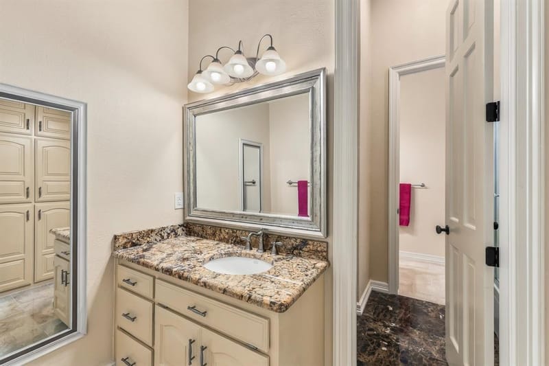 2711 Meadowview Drive, Colleyville TX 76034 - Photo 21