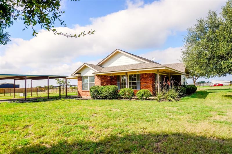 10720 Expedition Drive, Godley TX 76044 - Photo 3