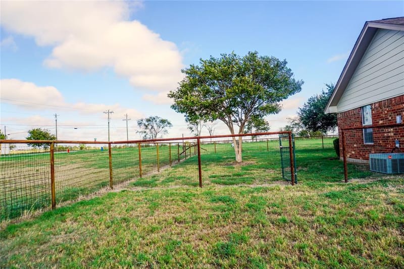 10720 Expedition Drive, Godley TX 76044 - Photo 28