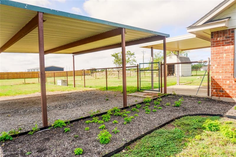 10720 Expedition Drive, Godley TX 76044 - Photo 11