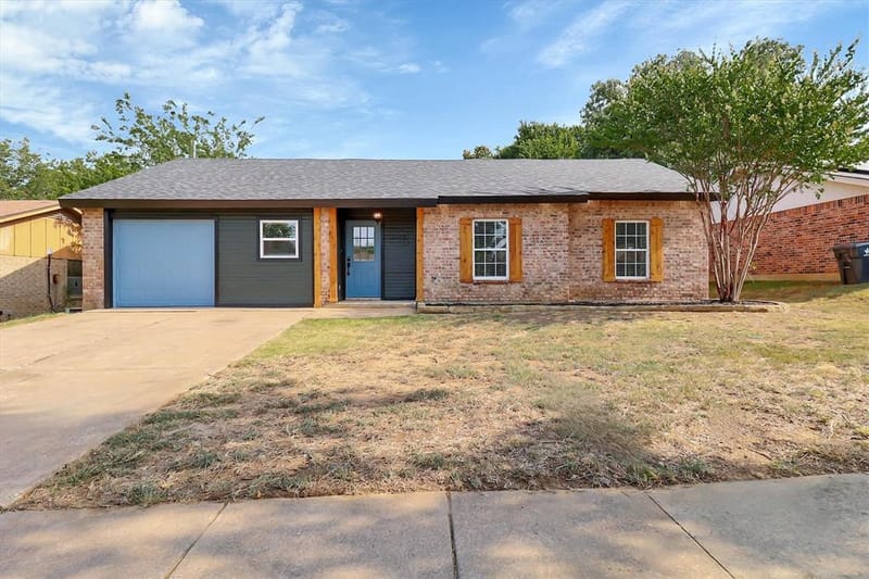 1913 Sandra Kay Lane, Arlington TX 76015