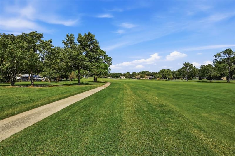 718 Kiowa Drive W, Lake Kiowa TX 76240 - Photo 40