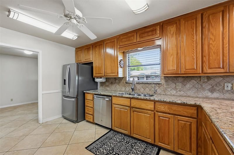 718 Kiowa Drive W, Lake Kiowa TX 76240 - Photo 21