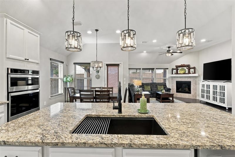 525 Yellowstone Drive, Celina TX 75009 - Photo 9