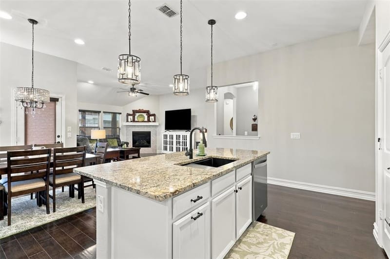 525 Yellowstone Drive, Celina TX 75009 - Photo 10