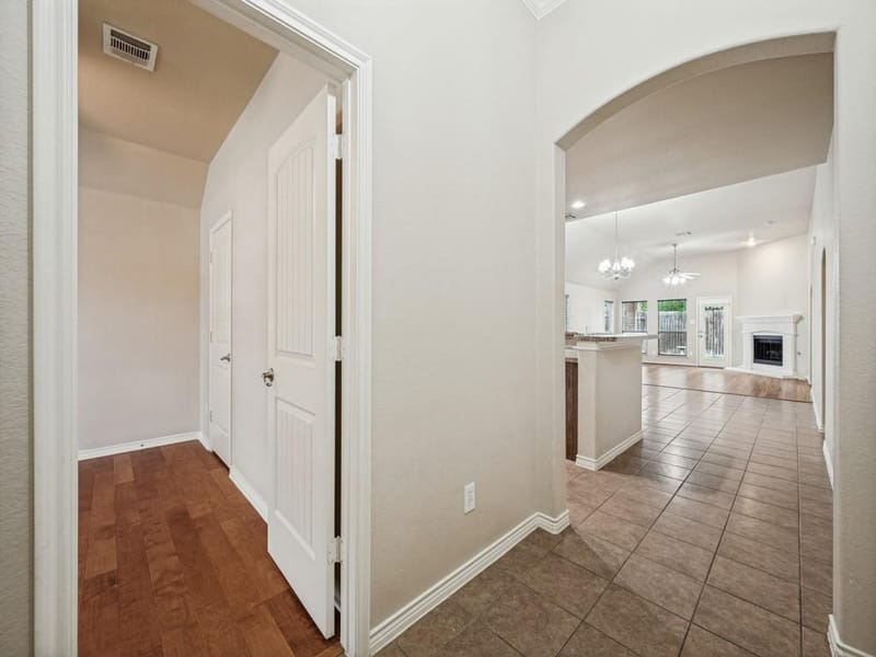 1513 Enchanted Rock Trail, McKinney TX 75072 - Photo 3