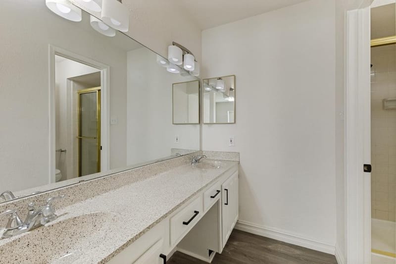 3013 Majestic Court, Garland TX 75040 - Photo 14
