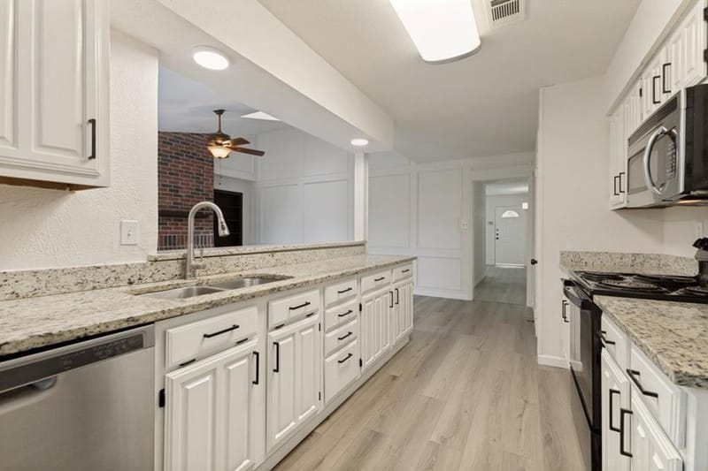 3013 Majestic Court, Garland TX 75040 - Photo 11