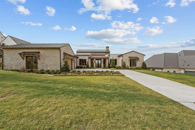 4516 Chablis Drive, Fort Worth TX 76126 - Photo 2