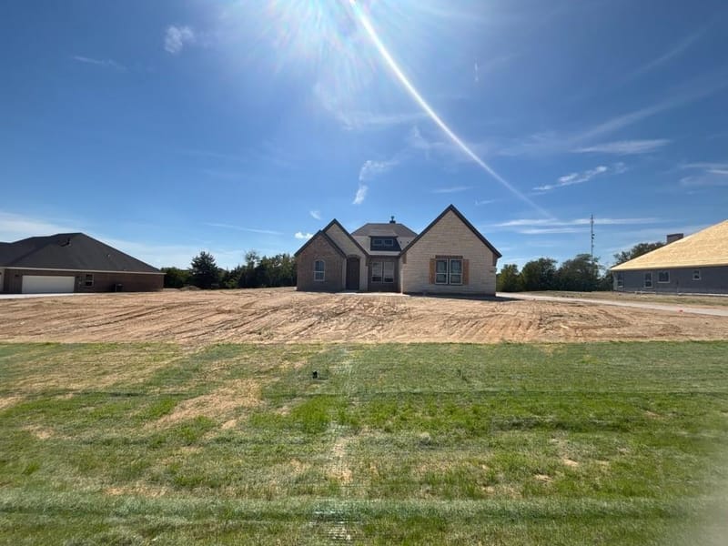 906 Creekview Whites Road, Van Alstyne TX 75495