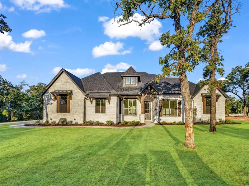 2021 Forest Bridge Drive, Azle TX 76020 - Photo 3