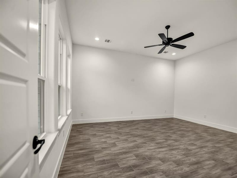 2021 Forest Bridge Drive, Azle TX 76020 - Photo 32