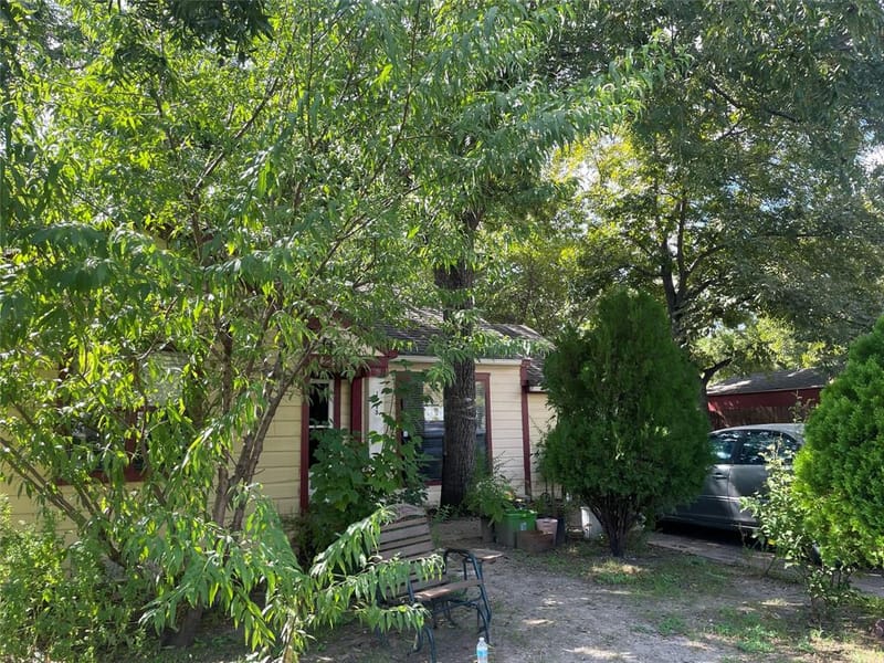 1115 Pine Street, Grand Prairie TX 75050 - Photo 17