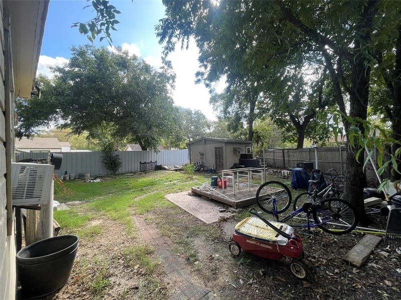 1115 Pine Street, Grand Prairie TX 75050 - Photo 18