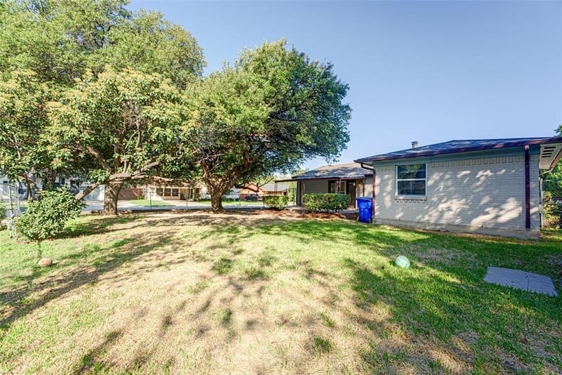 2906 Windmill Lane, Farmers Branch TX 75234 - Photo 20