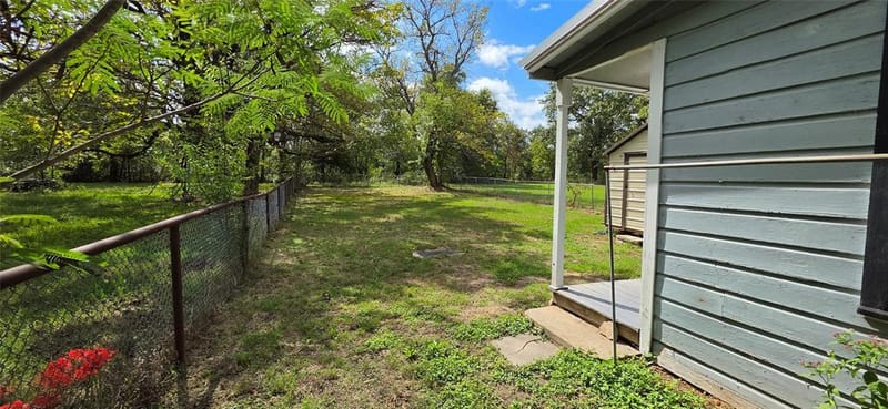1713 W Frank Street, Grand Saline TX 75140 - Photo 7