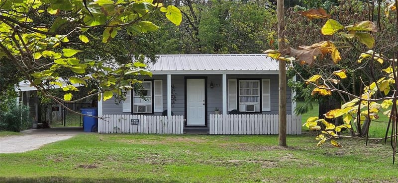 1713 W Frank Street, Grand Saline TX 75140