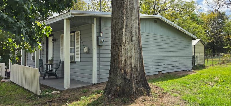 1713 W Frank Street, Grand Saline TX 75140 - Photo 5