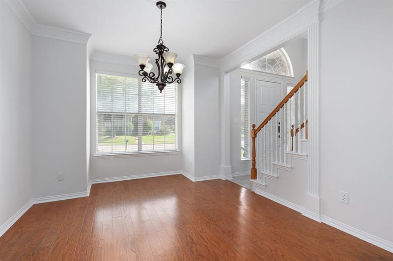 321 Andre Drive, Irving TX 75063 - Photo 9