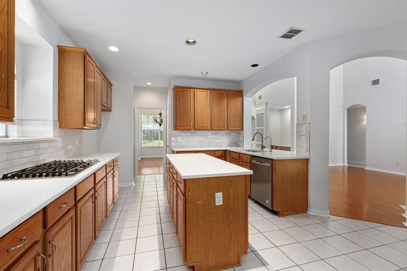 321 Andre Drive, Irving TX 75063 - Photo 15