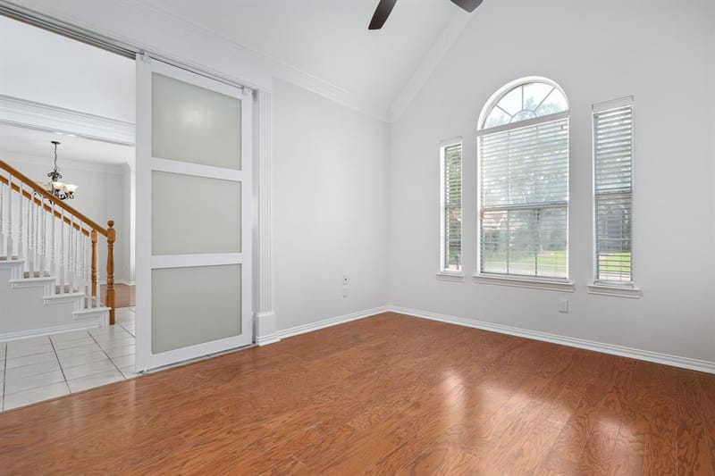 321 Andre Drive, Irving TX 75063 - Photo 8