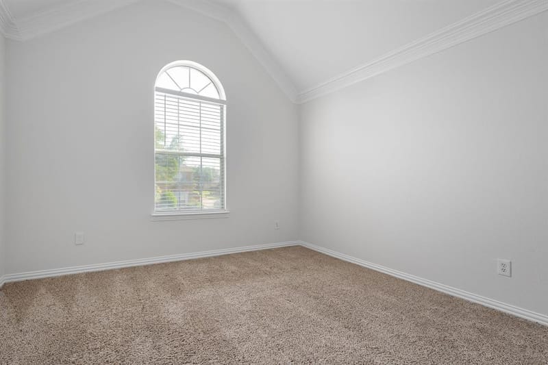 321 Andre Drive, Irving TX 75063 - Photo 25