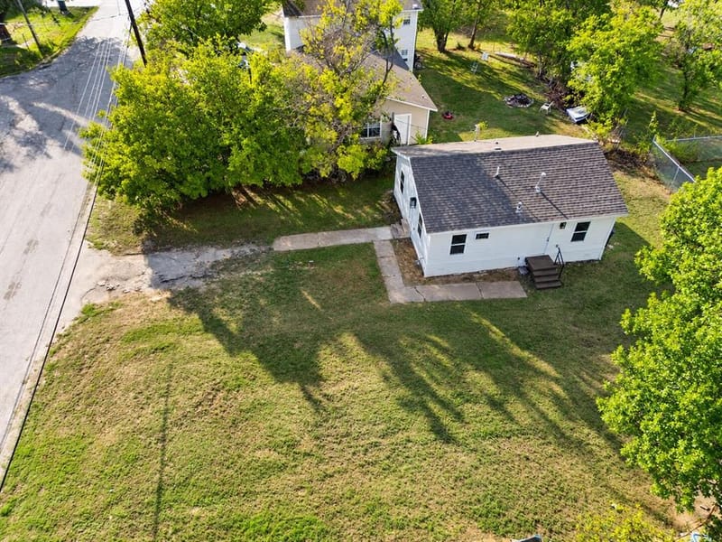 1301 E Grove Street, Kaufman TX 75142 - Photo 6
