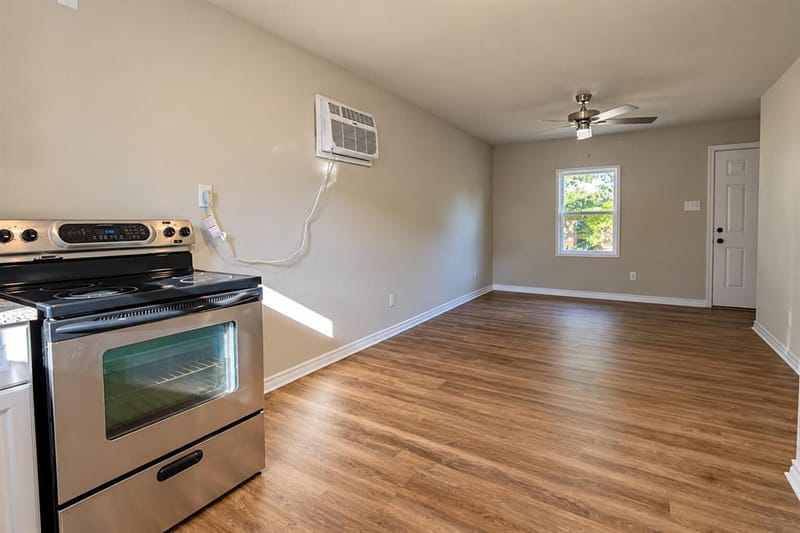 1301 E Grove Street, Kaufman TX 75142 - Photo 13